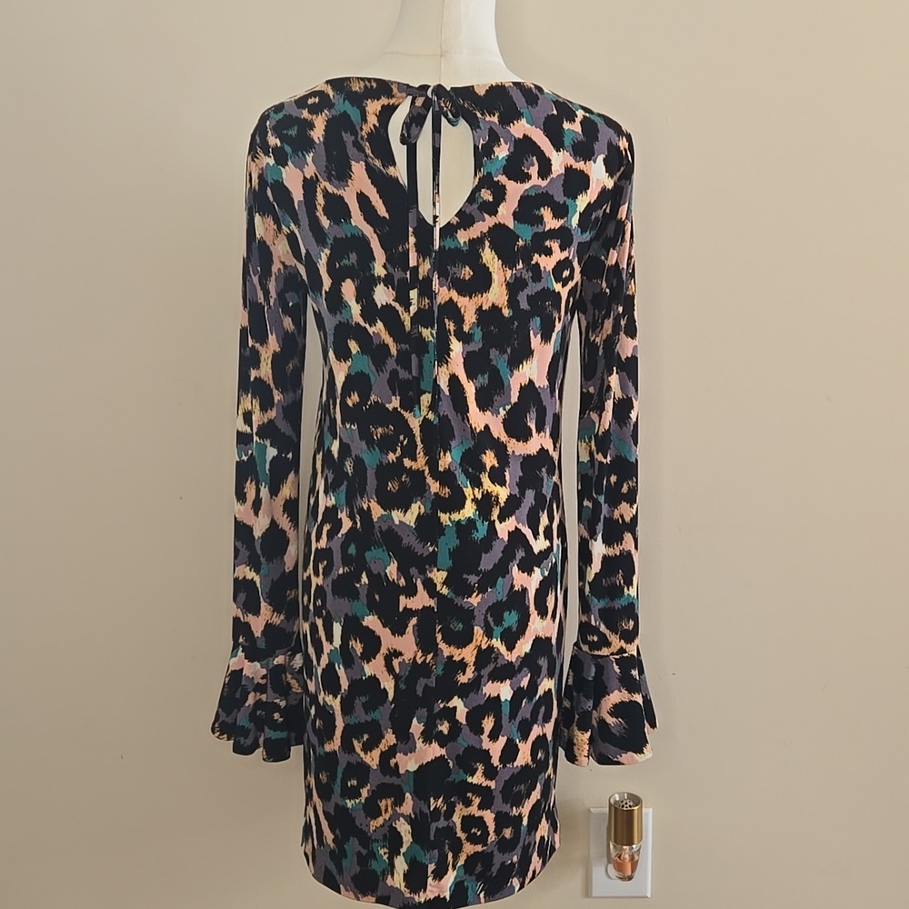 Cynthia Steffe Leopard Print Mini Dress‎ – Bell Sleeves XS Animal Print - Picture 5 of 5